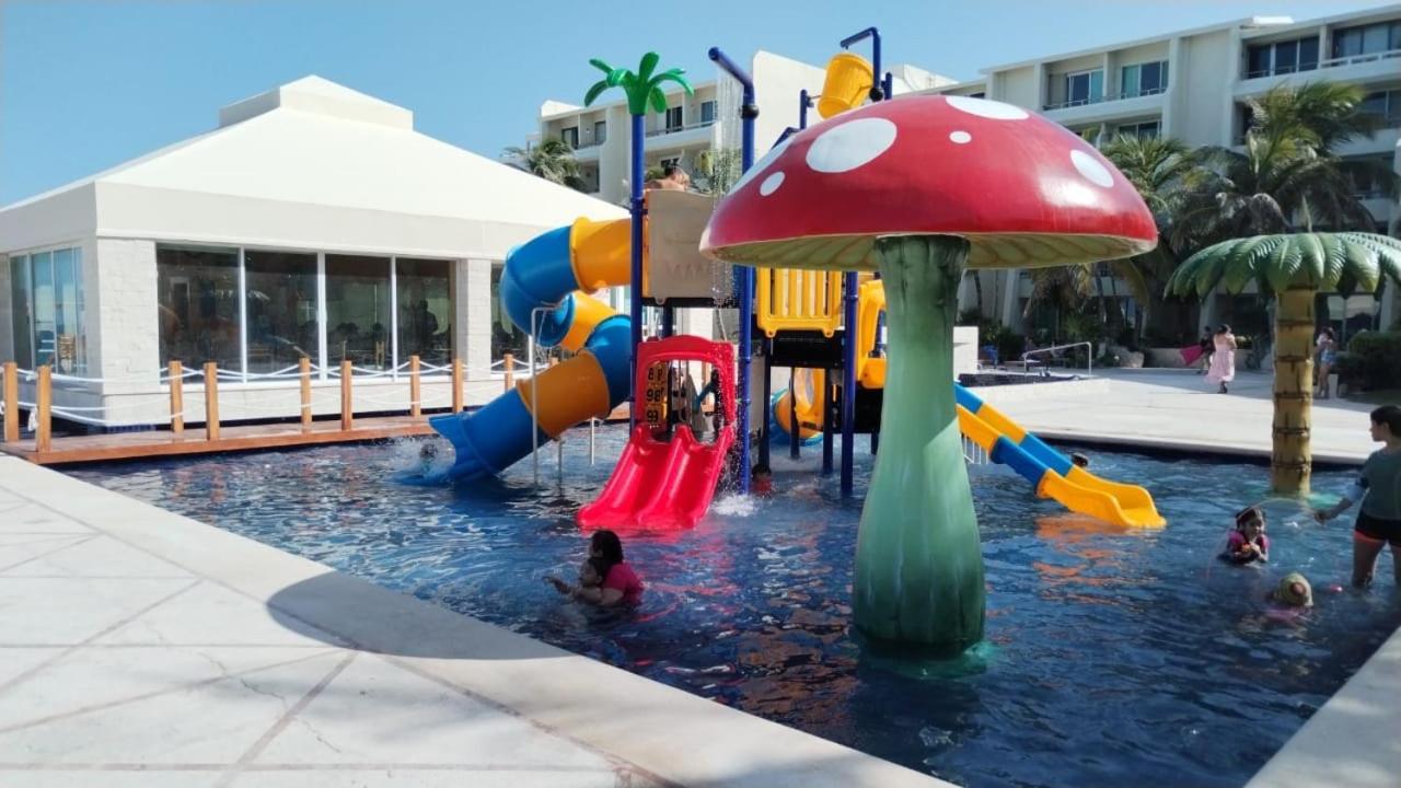 Beachaccess Hotelzone 3705 칸쿤 외부 사진